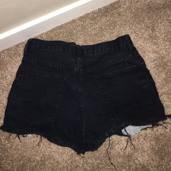 Black High Rise denim shorts - Picture 2 of 4