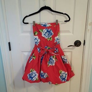 Hollister bubble dress :)