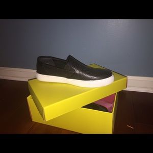 Kenneth Cole Reaction woman shoes.