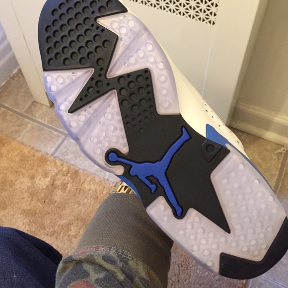 Sold - Picture 3 of 4