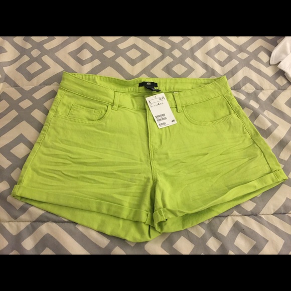Green H&M shorts - Picture 1 of 1