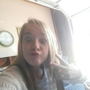 Meet your Posher, Liz