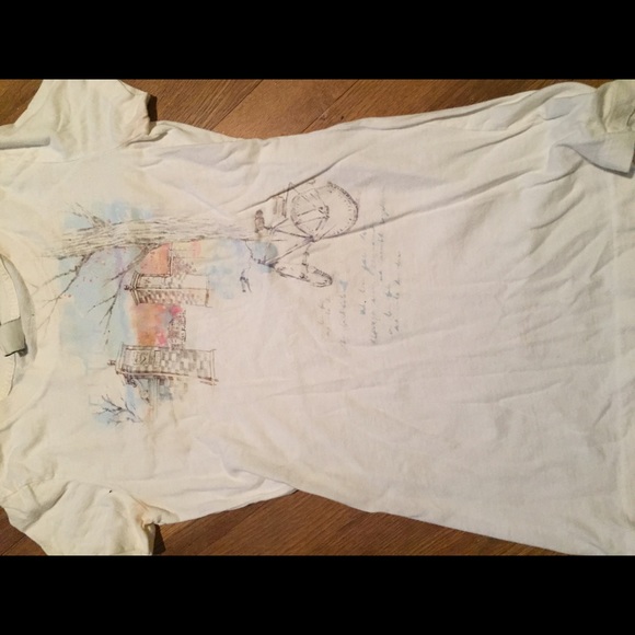 A&F tee