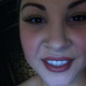 Meet your Posher, Victoria