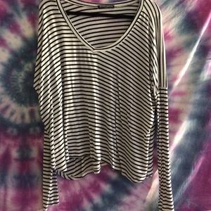 Brandy vneck longsleve