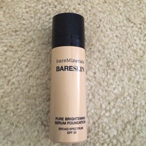 30 ml Bare Minerals Liquid foundation 02
