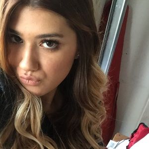 Meet your Posher, Sophia