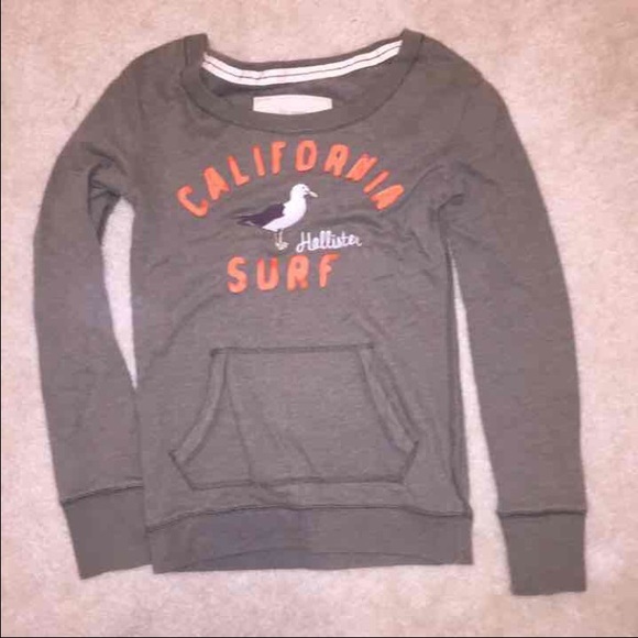 Hollister pullover.