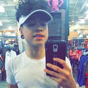 Meet your Posher, Sammy