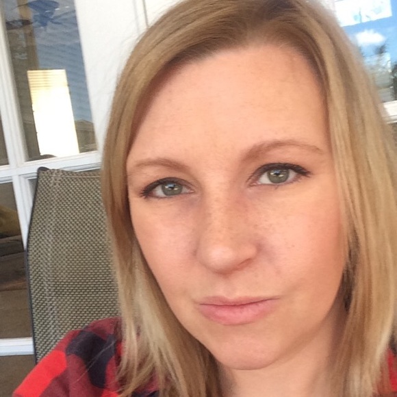 Meet your Posher, Rebekah
