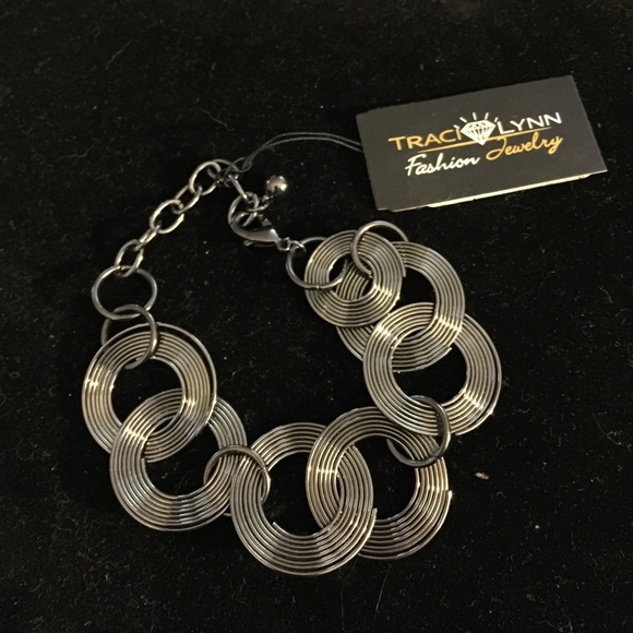 Charcoal 7 1/2 inch circle bracelet
