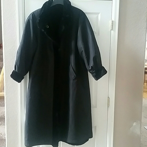 Black Plus Size No Brand Faux Fur Lined Coat