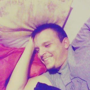 Meet your Posher, Devin