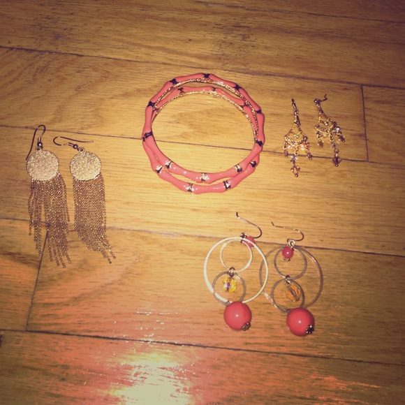 Jewlery - bangles, 3 earrings
