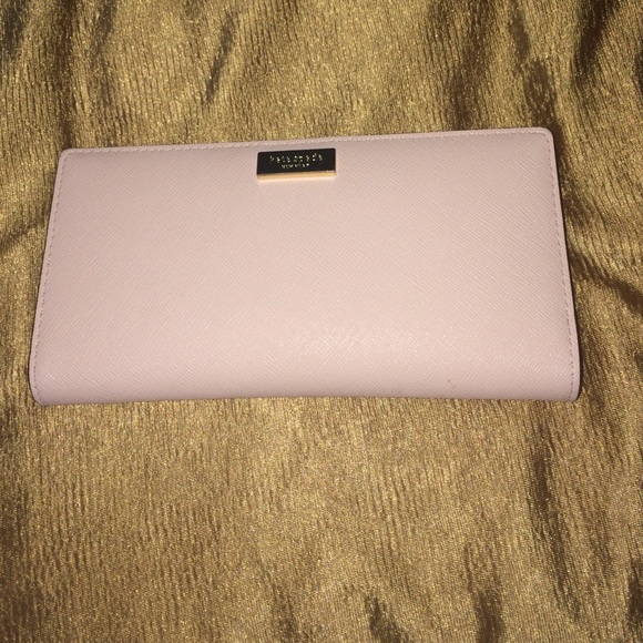 Authentic Kate Spade Wallet - Picture 1 of 4