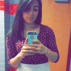 Meet your Posher, Julia