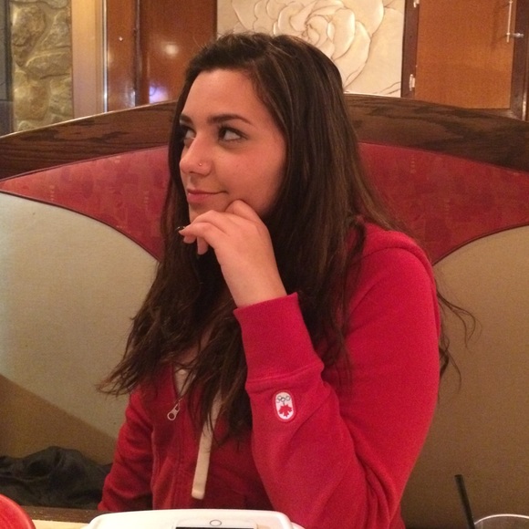 Meet your Posher, Michella - Picture 1 of 1
