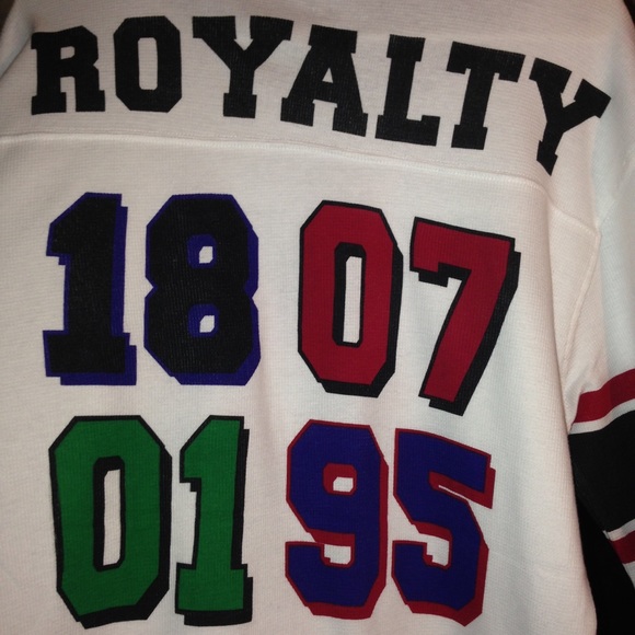CARBON | ROYALTY LONG SLEEVE
