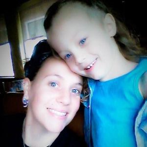 Meet your Posher, Leslie