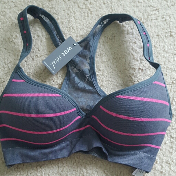 Sports bra