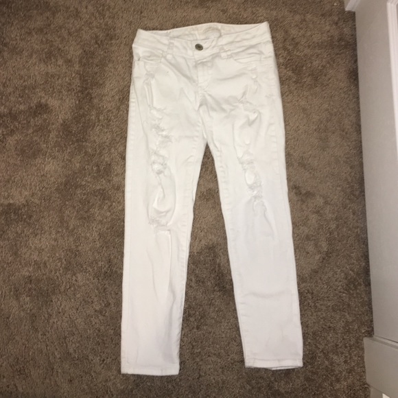 american eagle white capris