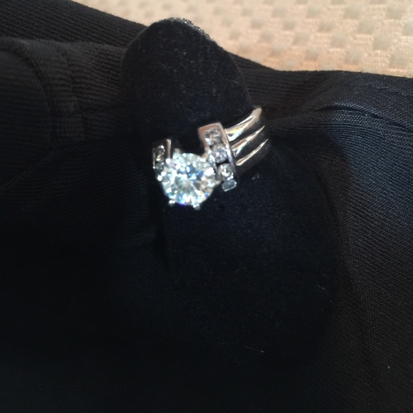 💍💍💍WEDDING SET 🚫trade 🚫PayPal posh compliant - Picture 2 of 4