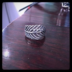 Pandora feather ring