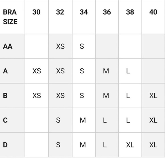 Handmade crochet top - Picture 3 of 3