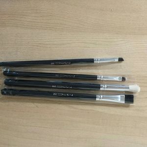 Brand new eyeshadow brush set