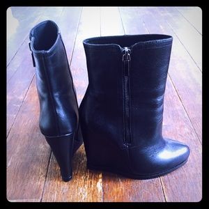 Truth or dare by Madonna black wedge boots!