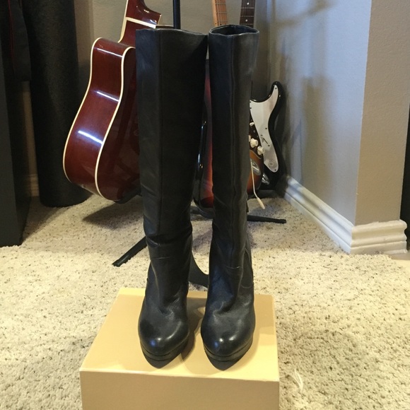 Black Leather Jessica Simpson boots