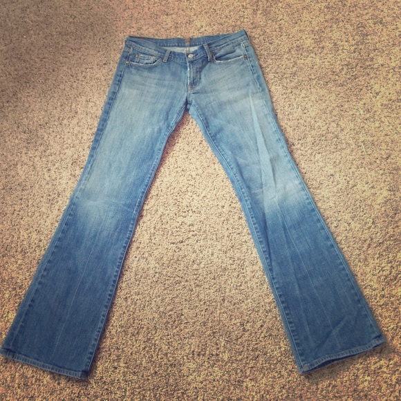 Boot cut jeans