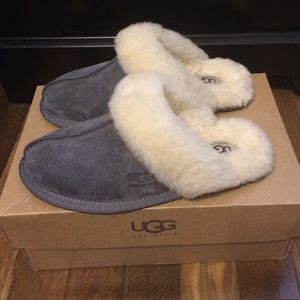 Ugg Scuffette II slippers-worn once!