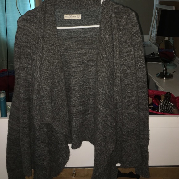 Abercrombie & Fitch Pullover Cardigan