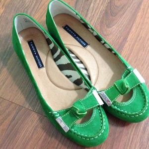 Gorgeous green Tommy Hilfiger flats!