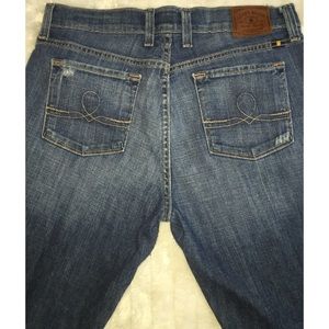 Lucky Brand Distressed Capri Size 10