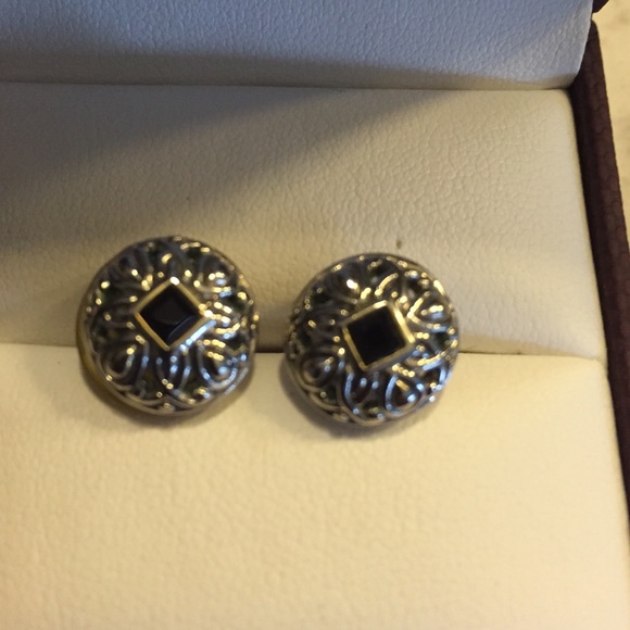 Round fashion earrings onyx and silver