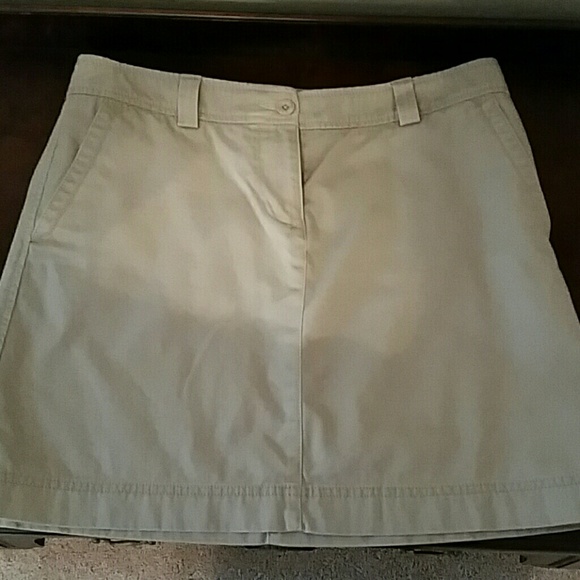 L L Bean 12P Kaki skirt NWOT