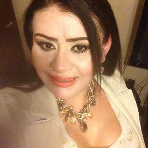 Meet your Posher, Araceli