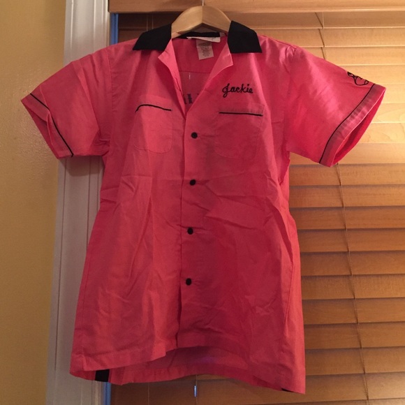 🎳Vintage pink bowling shirt