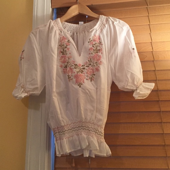 Hungarian floral peasant blouse