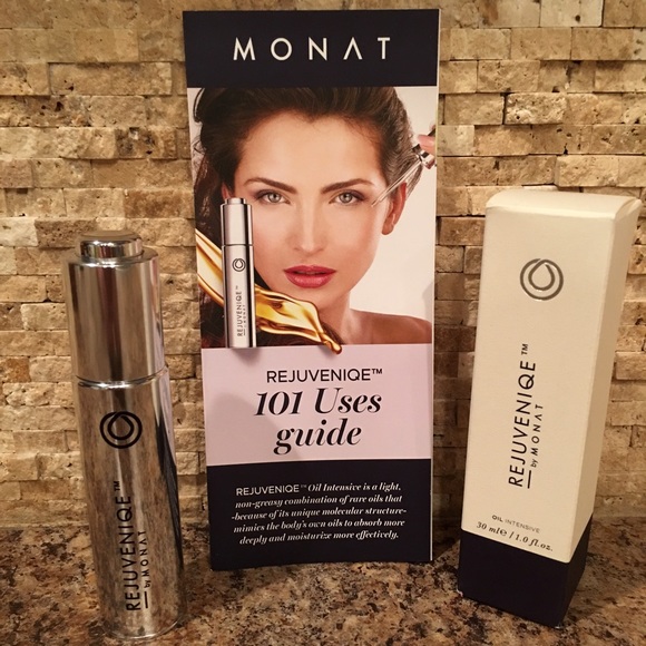 Rejuveniqe oil by MONAT