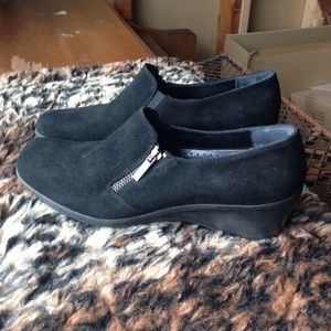 Aquatalia Black Zipper Loafer Italy