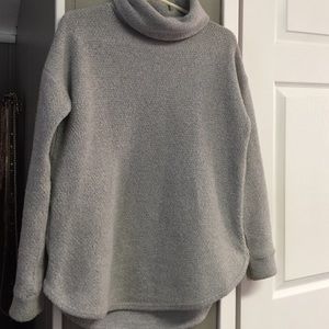 Forever 21 Sweater