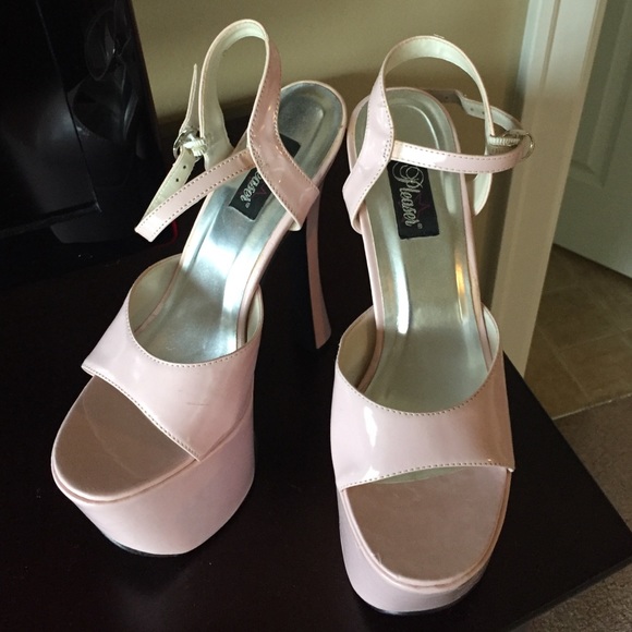 Novelty "stripper" shoes 😂