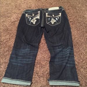Capri pants