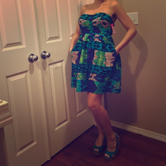 Summer dress - Picture 1 of 3