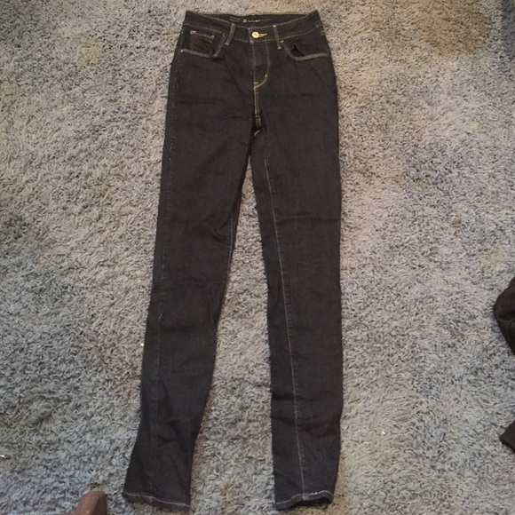 Levis Skinny Jeans NWOT - Picture 3 of 4