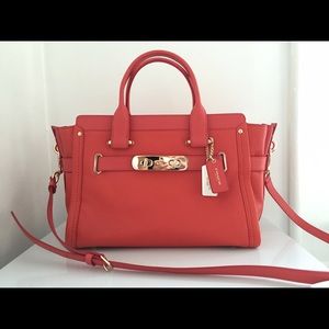 Coach Swagger Tote