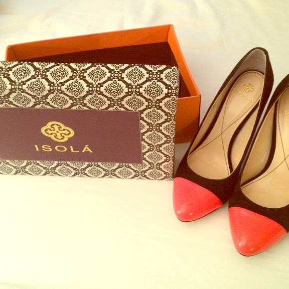 Size 8 Isola heels